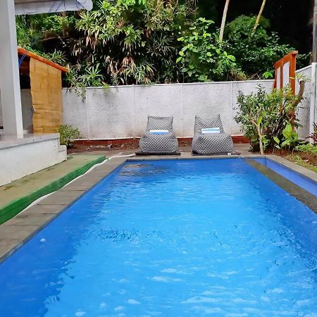White Creative Villa Campuhan Ubud Exteriör bild