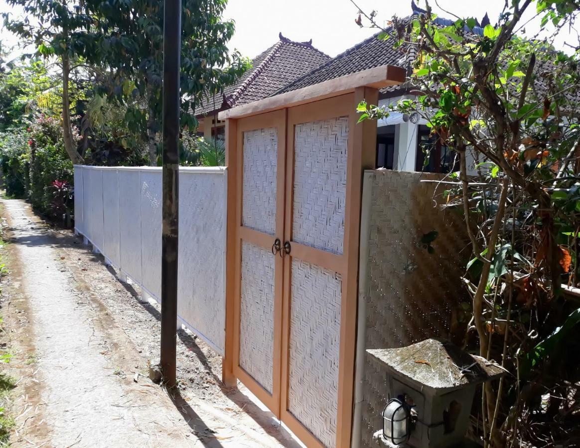 White Creative Villa Campuhan Ubud Exteriör bild