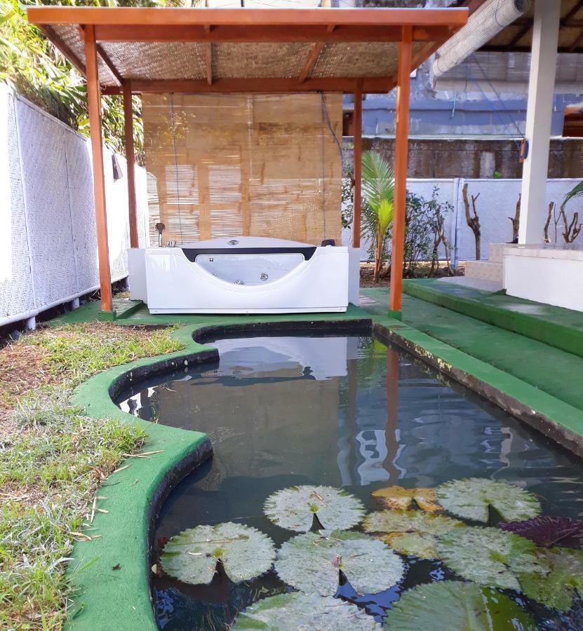 White Creative Villa Campuhan Ubud Exteriör bild