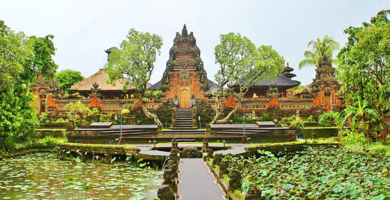 White Creative Villa Campuhan Ubud Exteriör bild